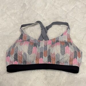 Victoria's Secret Victoria Sport Lightweight Multicolor Chevron Sports Bra